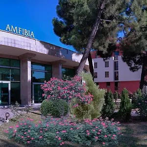 vizitați hotelul